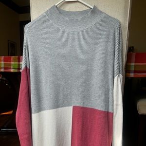 Apt 9 gray and pink color block sweater